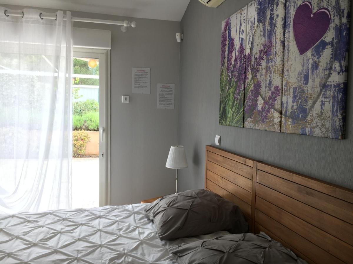 Les Lavandes Bed & Breakfast Alleins Ngoại thất bức ảnh